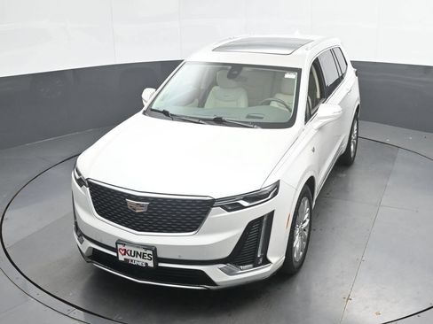 Used 2021 Cadillac XT6 Premium Luxury FWD image 37