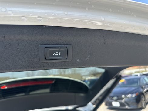 Used 2023 Audi Q3 2.0T Premium image 11