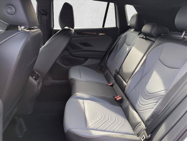 New 2026 Volkswagen Tiguan SE R-Line FWD image 24