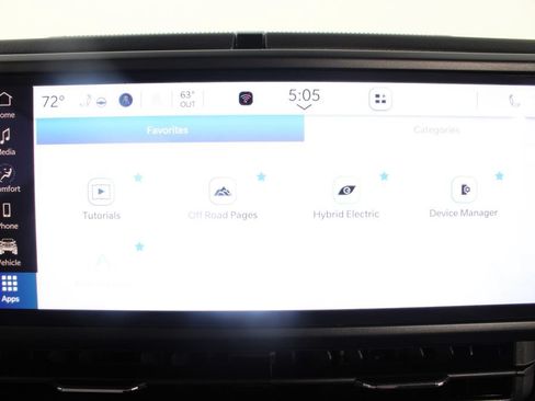 Used 2025 Jeep Wrangler Unlimited Sahara AWD/4WD image 5