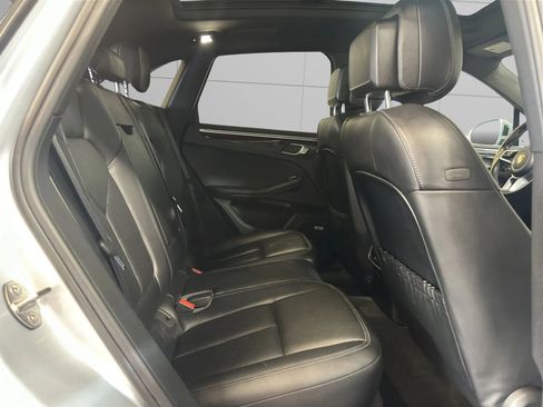 Used 2017 Porsche Macan S image 14