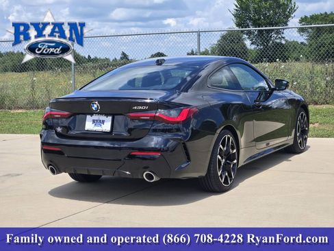 Used 2026 BMW 430i Coupe w/ M Sport Package RWD image 4
