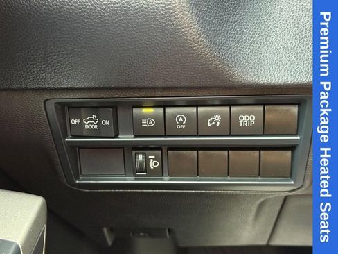 Used 2025 Toyota Tundra SR5 w/ SR5 Premium Package AWD/4WD image 29