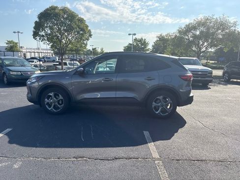 Used 2025 Ford Escape ST-Line Select AWD/4WD image 7