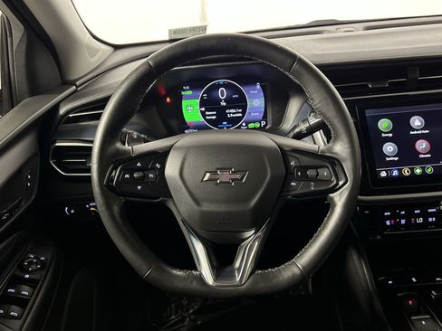 Used 2023 Chevrolet Bolt EUV Premier FWD image 16