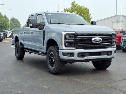 New 2026 Ford F350 Platinum w/ Tremor Off-Road Package AWD/4WD image 3