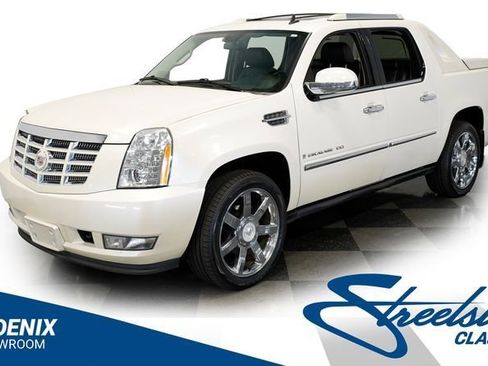 Used 2009 Cadillac Escalade EXT image 1