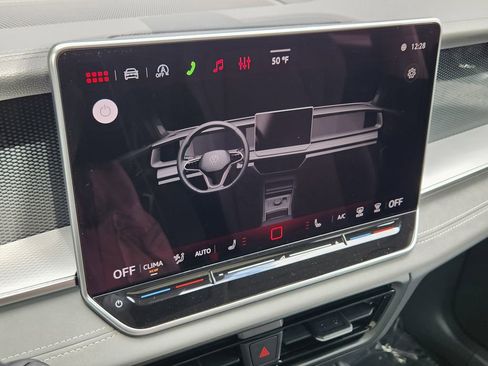 New 2026 Volkswagen Tiguan SE AWD/4WD image 10