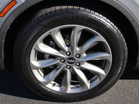 Certified 2021 Lincoln Corsair FWD w/ Premium Package image 10