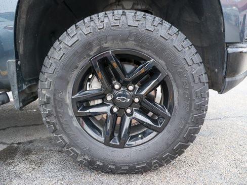 Used 2021 Chevrolet Silverado 1500 LT Trail Boss w/ Bed Protection Package AWD/4WD image 18