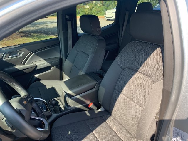 Used 2024 Chevrolet Colorado LT w/ LT Convenience Package RWD image 10