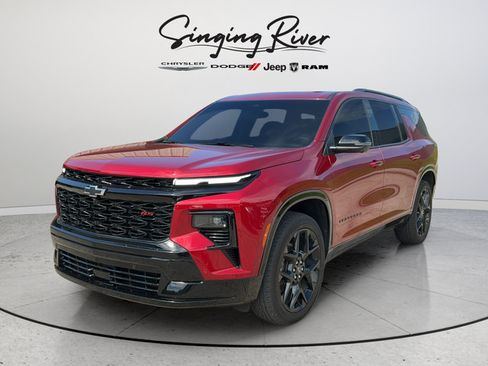 Used 2024 Chevrolet Traverse RS AWD/4WD image 3