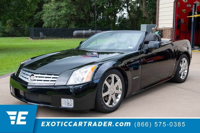 Used 2006 Cadillac XLR RWD image 1