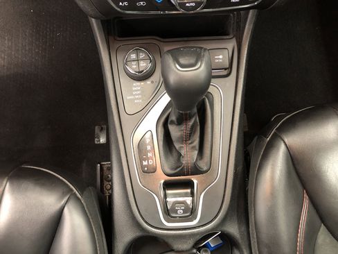 Used 2021 Jeep Cherokee Trailhawk w/ Trailer Tow Group image 18