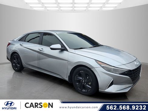 Used 2023 Hyundai Elantra SEL image 1