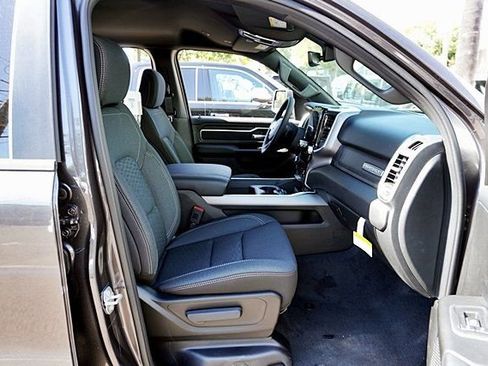 New 2026 RAM 1500 Big Horn AWD/4WD image 15
