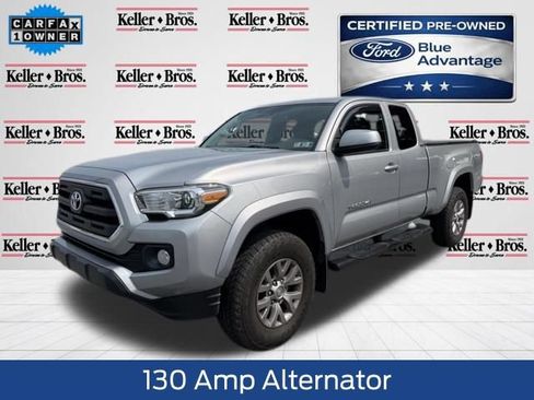 Used 2017 Toyota Tacoma SR5 AWD/4WD image 3