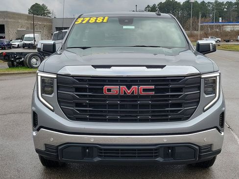 Used 2024 GMC Sierra 1500 Pro w/ Pro Value Package image 8