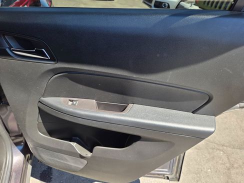 Used 2015 GMC Terrain SLE FWD image 12