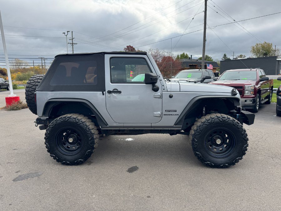 Used 2015 Jeep Wrangler Sport w/ Quick Order Package 23S AWD/4WD image 6