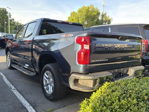 Used 2023 Chevrolet Silverado 1500 LT AWD/4WD image 6