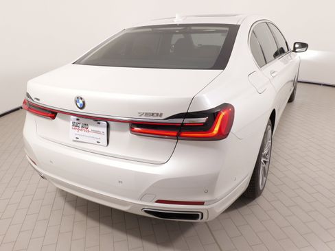 Used 2020 BMW 750i xDrive w/ Executive Package AWD/4WD image 14