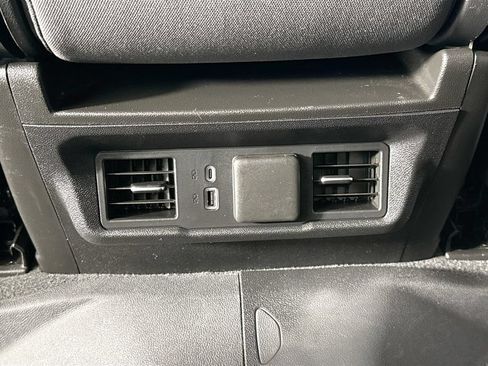 Used 2025 Chevrolet Silverado 2500 LT AWD/4WD image 25