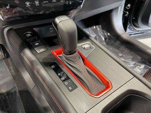 New 2026 Nissan Kicks SR w/ Cold Weather Package image 10