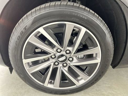 Used 2026 Cadillac Vistiq Sport AWD/4WD image 33