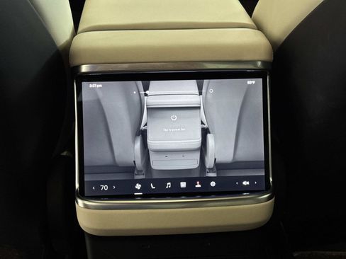 Used 2023 Tesla Model X AWD/4WD image 8