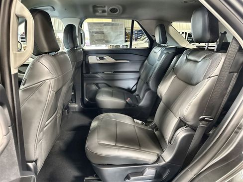New 2026 Ford Explorer Active image 25