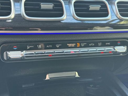 Used 2020 Mercedes-Benz GLS 450 4MATIC image 26