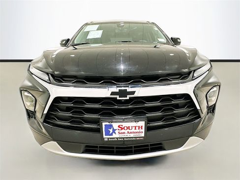 Used 2024 Chevrolet Blazer LT w/ Sound & Technology Package image 2