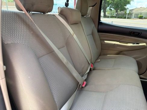 Used 2013 Toyota Tacoma PreRunner w/ SR5 Pkg RWD image 17