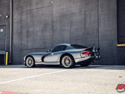Used 2000 Dodge Viper GTS RWD image 54