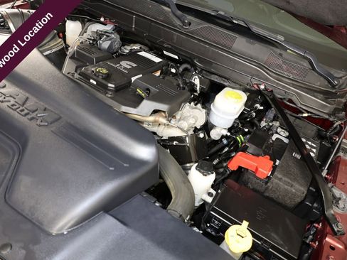 Used 2024 RAM 3500 Laramie image 33