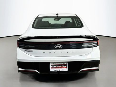 Used 2025 Hyundai Sonata SEL FWD image 5