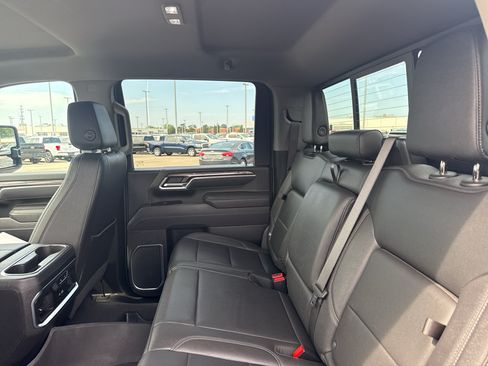 Used 2025 Chevrolet Silverado 2500 LTZ w/ Z71 Chrome Sport Edition AWD/4WD image 34