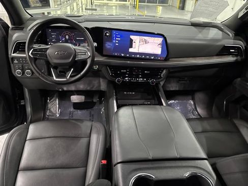 Certified 2025 Chevrolet Tahoe Z71 AWD/4WD image 32
