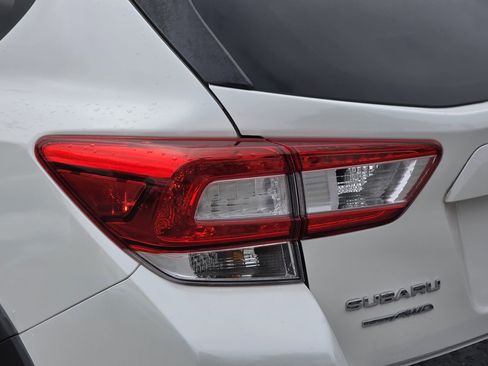 Used 2019 Subaru Crosstrek 2.0i Premium w/ Eyesight System image 7