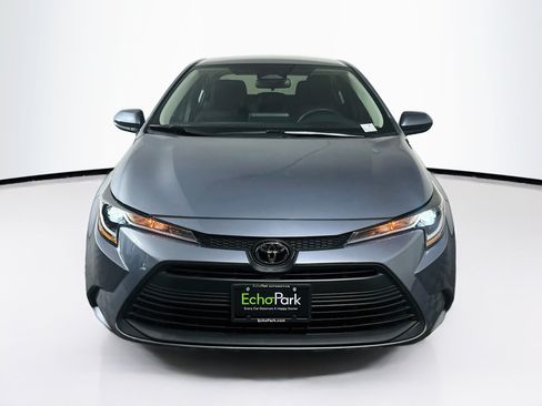 Used 2024 Toyota Corolla LE FWD image 2