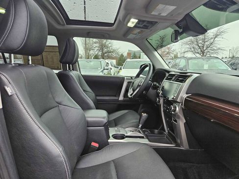 Used 2022 Toyota 4Runner Limited image 11