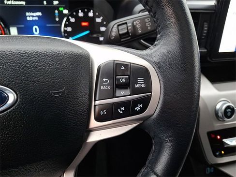 Used 2022 Ford Explorer XLT w/ Equipment Group 202A image 22