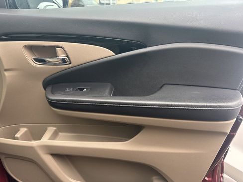 Used 2019 Honda Ridgeline RTL-E image 41