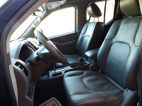 Used 2019 Nissan Frontier SL image 23