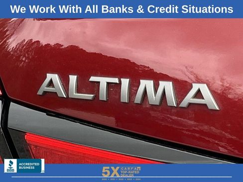 Used 2025 Nissan Altima 2.5 SV image 24