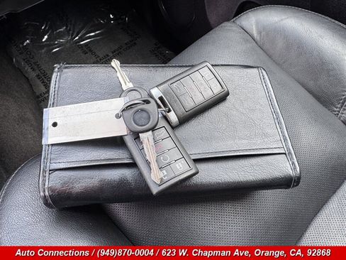 Used 2010 Cadillac Escalade 2WD image 21