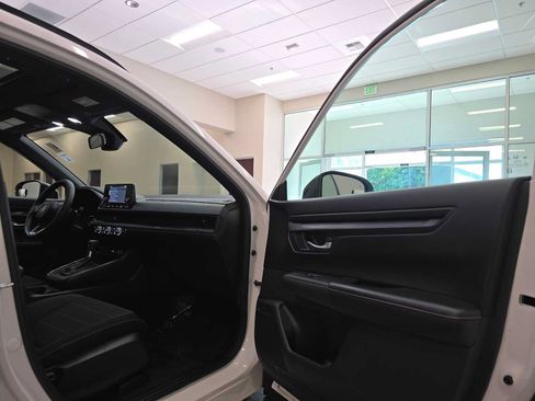 Used 2023 Honda CR-V Sport image 29