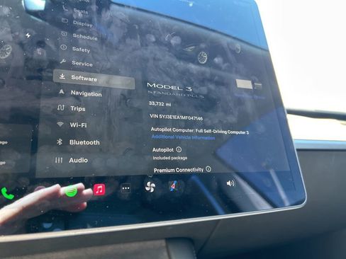 Used 2021 Tesla Model 3 Standard Range Plus RWD image 30