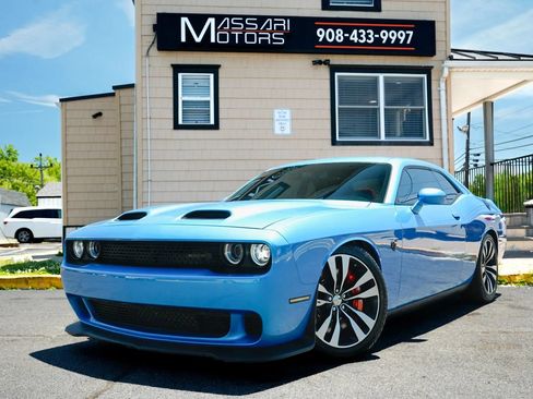 Used 2023 Dodge Challenger SRT Hellcat w/ Driver Convenience Group RWD image 1